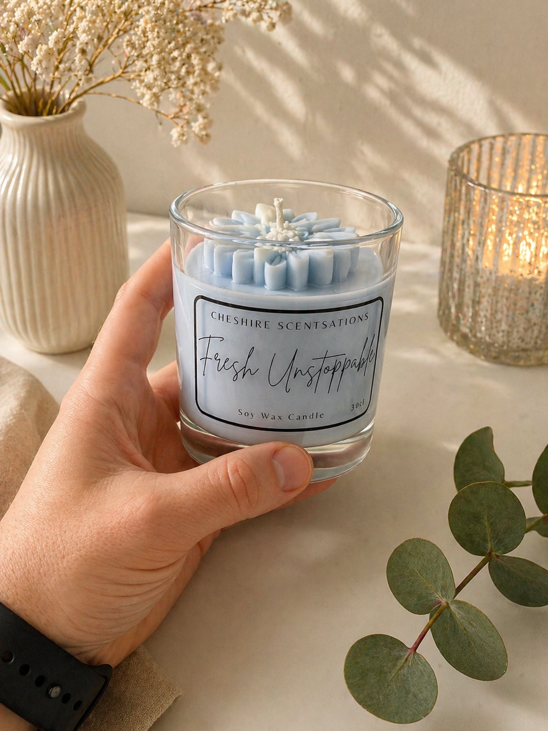 Fresh Unstoppable Soy Wax Candle Strong Laundry Scent 30cl